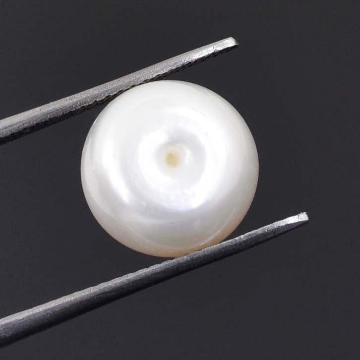 5.75 Ct Indian White Pearl Gemstone - Cabochon