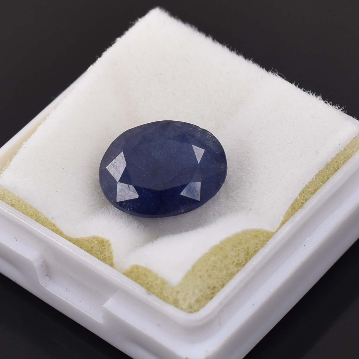 6.9 Ct Madagascar Blue Sapphire Gemstone - Faceted